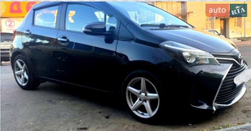 Хэтчбек Toyota Yaris 2014 в Житомире