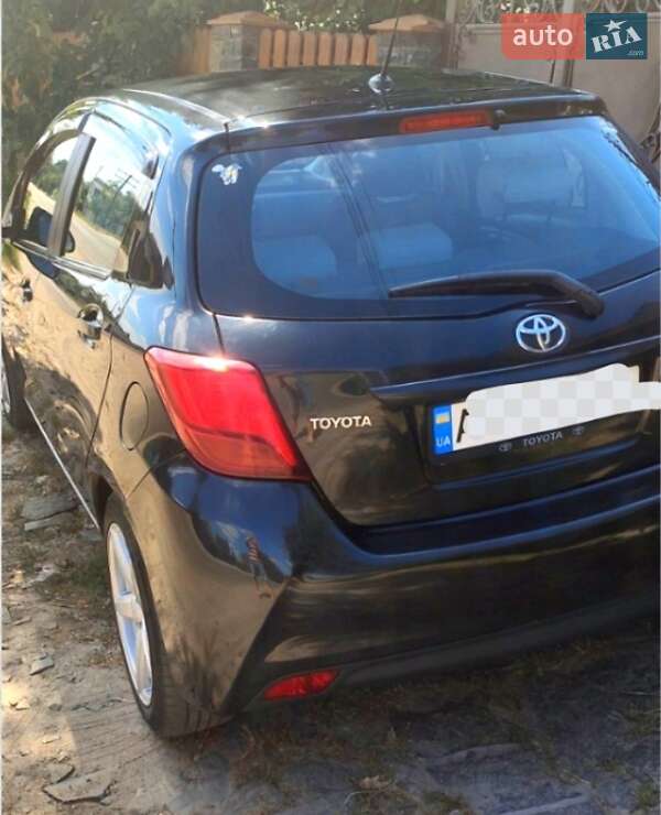 Хэтчбек Toyota Yaris 2014 в Житомире
