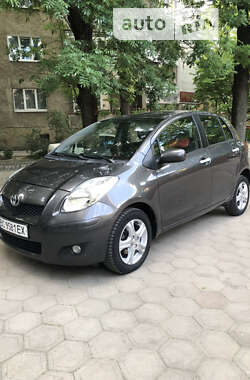 Хэтчбек Toyota Yaris 2010 в Львове