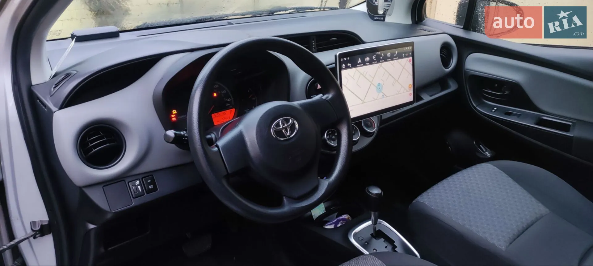 2015 Toyota Yaris - мініатюра 2