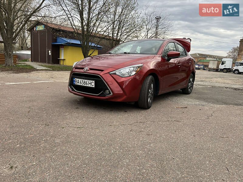 Седан Toyota Yaris 2019 в Кропивницком