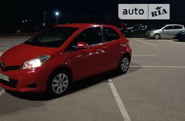 Хэтчбек Toyota Yaris 2013 в Львове