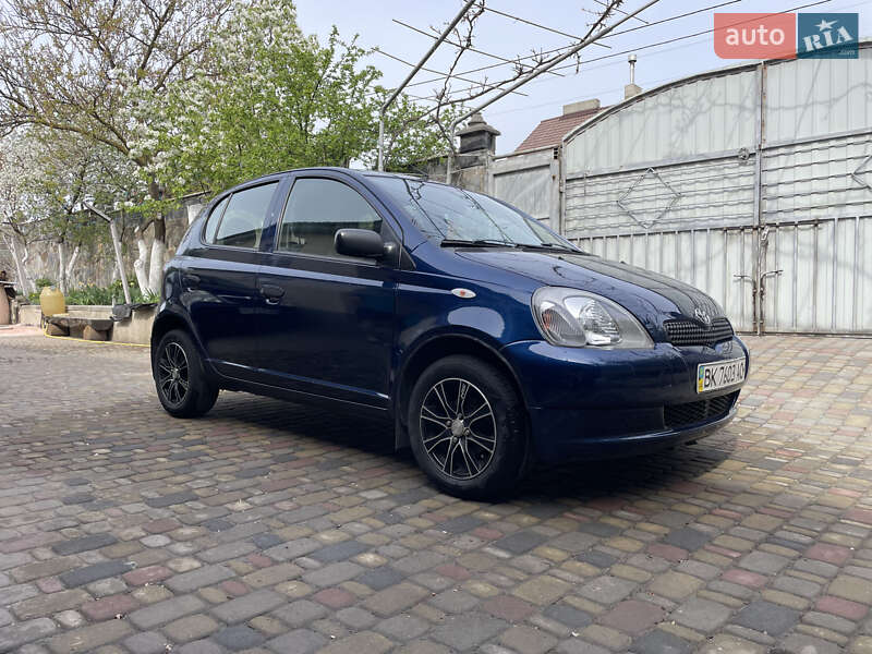 Toyota Yaris 2003