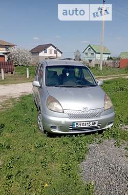 Хетчбек Toyota Yaris 2000 в Чорноморську