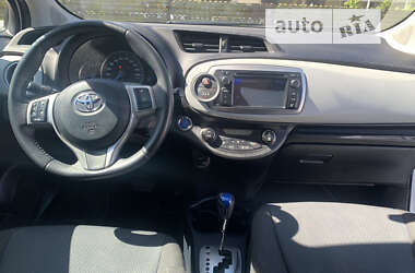 Хэтчбек Toyota Yaris 2012 в Львове