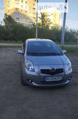 Хэтчбек Toyota Yaris 2006 в Львове