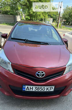 Хетчбек Toyota Yaris 2012 в Дніпрі