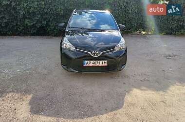 Хэтчбек Toyota Yaris 2017 в Запорожье