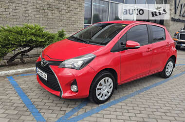 Хетчбек Toyota Yaris 2016 в Дніпрі