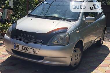 Хэтчбек Toyota Yaris 2001 в Теплодаре