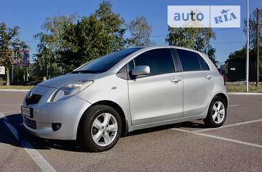 Хэтчбек Toyota Yaris 2006 в Житомире