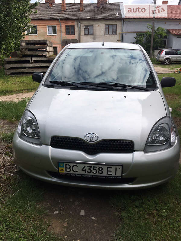 Хэтчбек Toyota Yaris 1999 в Мостиске