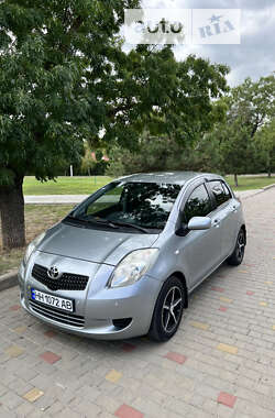 Хэтчбек Toyota Yaris 2007 в Измаиле