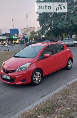 Хетчбек Toyota Yaris 2012 в Києві