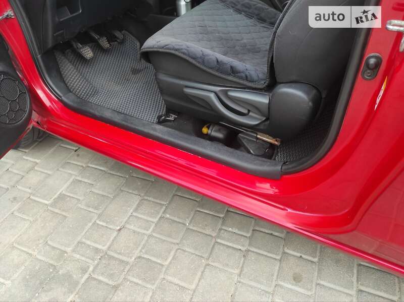 Хэтчбек Toyota Yaris 2013 в Одессе
