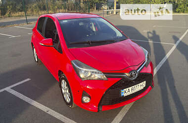 Хетчбек Toyota Yaris 2015 в Києві