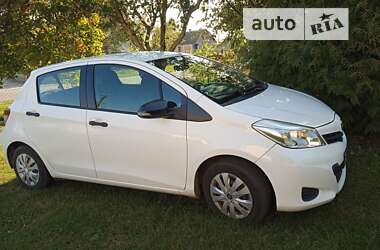 Хетчбек Toyota Yaris 2012 в Здолбуніві