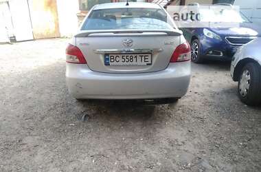 Седан Toyota Yaris 2008 в Львове