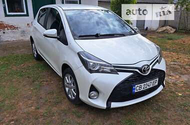 Хетчбек Toyota Yaris 2015 в Прилуках