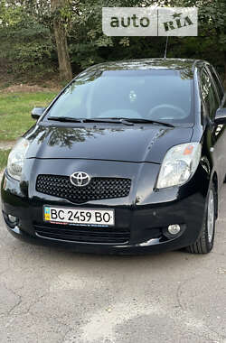 Хэтчбек Toyota Yaris 2008 в Львове