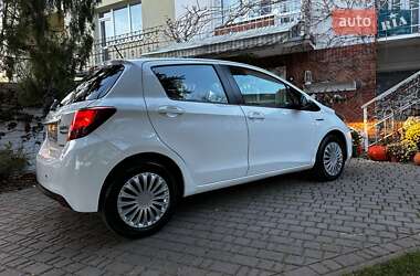 Хэтчбек Toyota Yaris 2017 в Львове