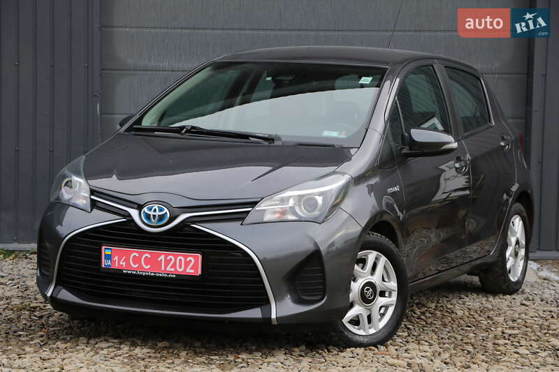 Хэтчбек Toyota Yaris 2015 в Трускавце