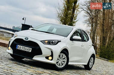 Хэтчбек Toyota Yaris 2023 в Киеве