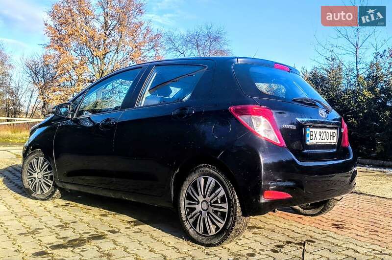 Хетчбек Toyota Yaris 2011 в Шепетівці