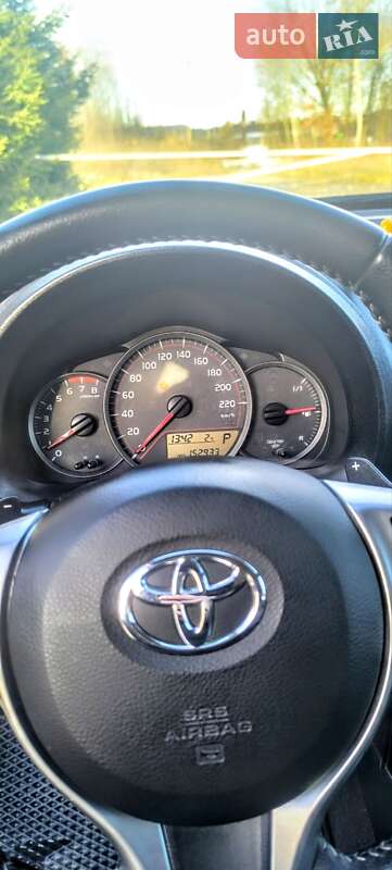 Хетчбек Toyota Yaris 2011 в Шепетівці