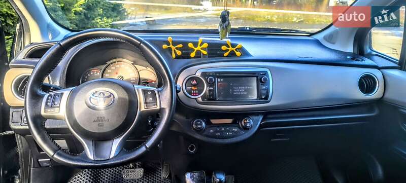 Хетчбек Toyota Yaris 2011 в Шепетівці