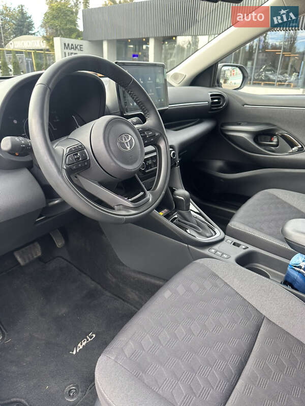 Хэтчбек Toyota Yaris 2024 в Одессе