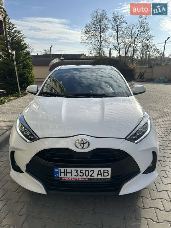 Хэтчбек Toyota Yaris 2024 в Одессе