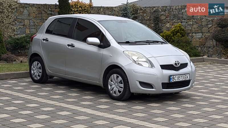 Toyota Yaris 2011