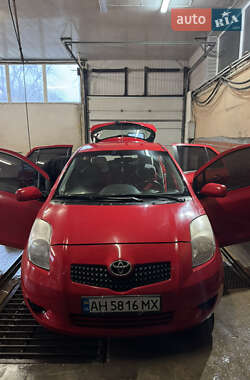 Хетчбек Toyota Yaris 2008 в Павлограді