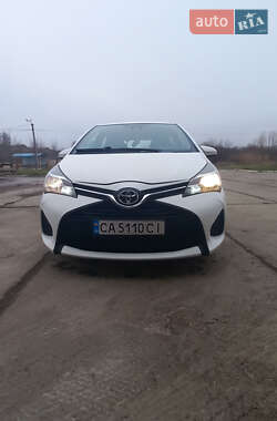 Хэтчбек Toyota Yaris 2016 в Умани