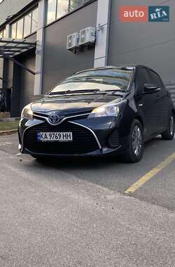 Хетчбек Toyota Yaris 2015 в Києві