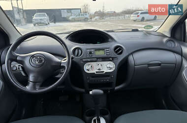 Хетчбек Toyota Yaris 2004 в Львові