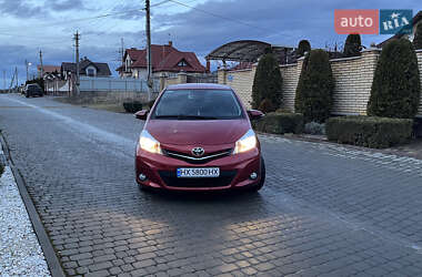 Хетчбек Toyota Yaris 2012 в Хмельницькому