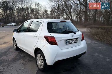 Хетчбек Toyota Yaris 2014 в Полтаві