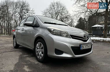 Хетчбек Toyota Yaris 2013 в Львові