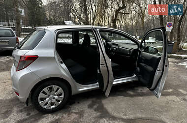 Хетчбек Toyota Yaris 2013 в Львові