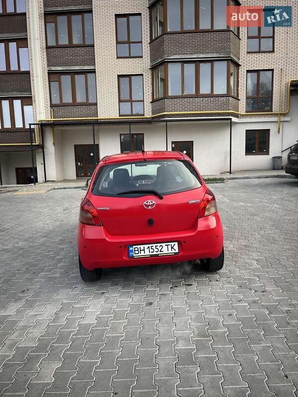 Хетчбек Toyota Yaris 2006 в Чорноморську