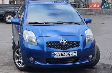 Хэтчбек Toyota Yaris 2007 в Киеве