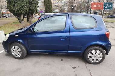 Хетчбек Toyota Yaris 2003 в Рівному