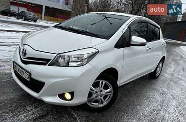 Хетчбек Toyota Yaris 2012 в Дніпрі