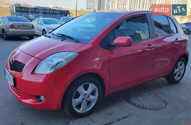 Хэтчбек Toyota Yaris 2007 в Киеве