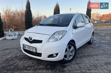 Хэтчбек Toyota Yaris 2010 в Дубно