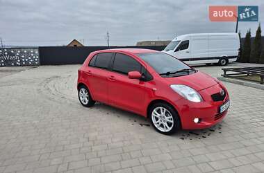 Хэтчбек Toyota Yaris 2008 в Каменец-Подольском