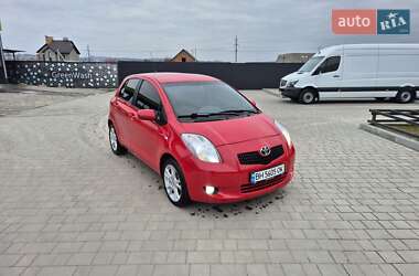 Хэтчбек Toyota Yaris 2008 в Каменец-Подольском