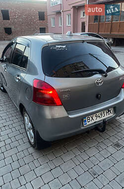 Хэтчбек Toyota Yaris 2007 в Дунаевцах